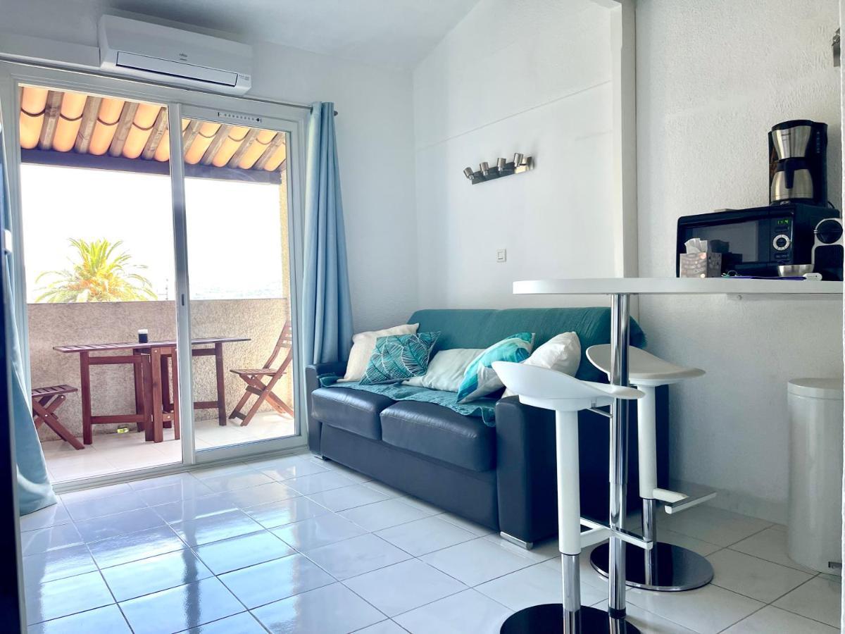 Magnifique Studio Vue Mer A 5 Minutes De La Plage Saint-Cyr-sur-Mer Exterior photo